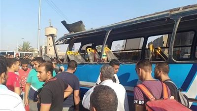 مصرع شخصين وإصابة 15 في تصادم أتوبيسين بشبرا الخيمة