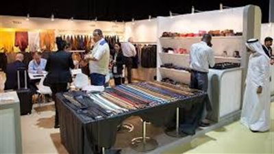 التنمية الصناعية تشيد بمنتجات الشركات المصرية المشاركة في معرض الجلود