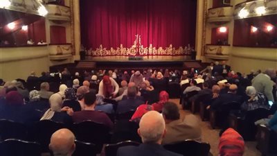 توافد المواطنين للاحتفال بذكرى ميلاد «محمد عبد الوهاب» بالإسكندرية (صور)