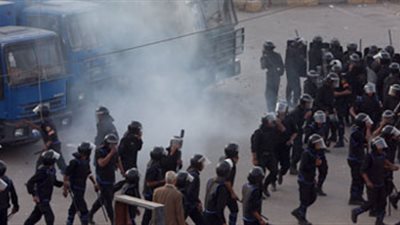 الأمن يفرق إرهابيي المعزول بـ