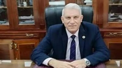 رئيس مصلحة الجمارك يصل مطار القاهرة قادما من السعودية