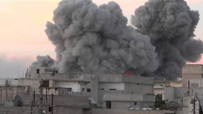 غارات على ريف حمص والمعارضة تحذر من انهيار الهدنة