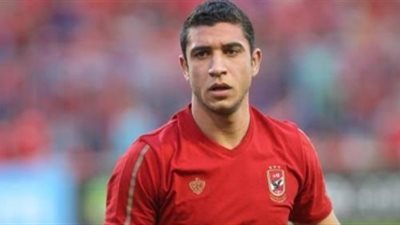 «ربيعة» يعود لقيادة دفاع الأهلي أمام سموحة