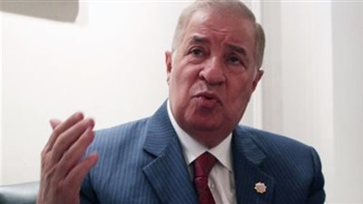 رجل أعمال يرحب بإلغاء وزارة الاستثمار