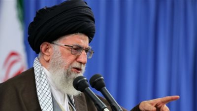 صراع الأجنحة في بيت خامنئي.. «آيات الله» يتحاربون باسم الثورة