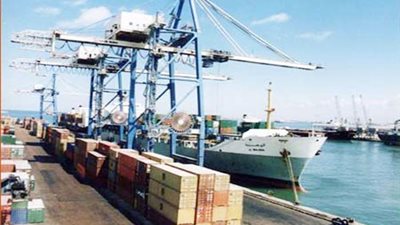 296 ألف طن من القمح تصل  ميناء الإسكندرية