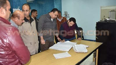 بالفيديو.. محافظ الفيوم يحيل أطباء وعاملين بمستشفى إطسا للتحقيق