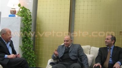 رئيس هيئة الاستثمار يلتقى السفير المصرى باليابان