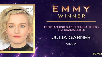 جوليا جارنر تحصد جائزة أفضل ممثلة مساعدة بمسلسل درامي في حفل الإيمي