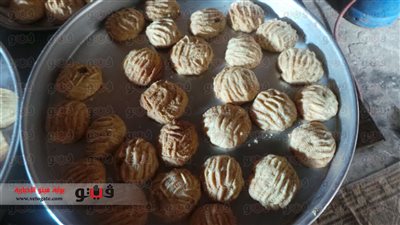 بالصور.. نرصد طريقة عمل «الكحك والبسكويت» داخل المنازل بكفر الشيخ