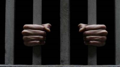 حبس دجال إمبابة بتهمة النصب وهتك العرض.. المتهم: عاشرت مئات السيدات بالتنويم المغناطيسي بحجة تسخير الجن ﻻستخراج الآثار.. وأحد الضحايا قتل والدتي للانتقام