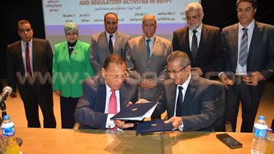بالصور.. جامعة قناة السويس توقع بروتوكول تعاون مع «الطاقة الذرية»
