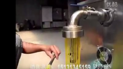 بالفيديو.. شباب يبتكرون آلة تحول الذرة لمكرونة