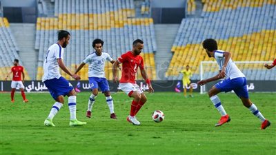 75 دقيقة: الأهلي يبحث عن هدف التعزيز أمام سموحة