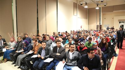 بالصور.. «الشباب» تنهي استعدادات بدء منتدى الحوار الوطني