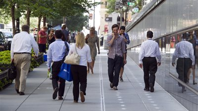 بالصور.. واشنطن تبتكر حلًا لتتخلص من ازدحام الأرصفة