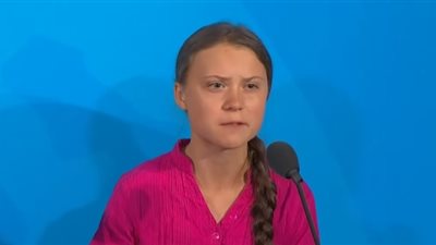 طفلة توجه رسالة مؤثرة لقادة العالم بقمة المناخ: أنتم تخذولننا