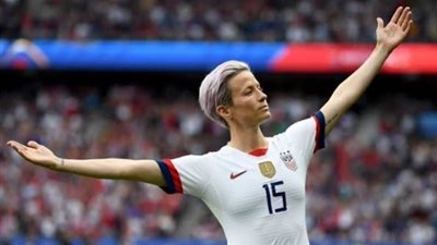 ميجان رابينوي تفوز بجائزة أفضل لاعبة في العالم