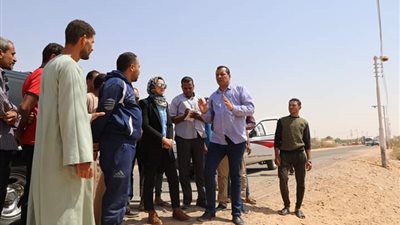 نائب محافظ الوادي الجديد: توفير أرض بديلة لتقسيمات الشباب بقرى الأربعين