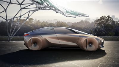 بى إم دبليو توضح أسباب عدم تطوير السيارات ذاتية القيادة