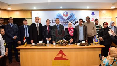 رئيس جامعة دمنهور: تنمية مصر تتم بالمشاركة الإيجابية لأبنائها (صور)