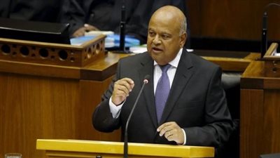 شرطة جنوب أفريقيا تنفي التحقيق مع وزير المالية