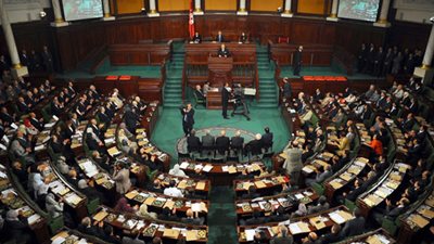 بدء جلسات الحوار الوطني بين القوى السياسية في تونس