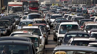 الأسواق العشوائية تقتل المحافظات.. تكدس مروري وزحام في الشوارع في محافظات الدلتا.. تتسبب في نزاعات ثأرية في قنا.. 4 محافظين يفشلون في حل أزمة القليوبية.. و10 أسواق تُفسد الإسكندرية