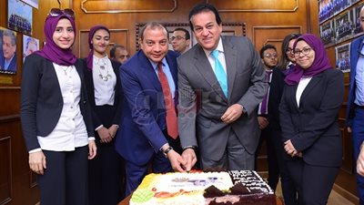 التعليم العالي: نحرص على احتواء الطلاب ونشر الوعي والانتماء للوطن (صور)