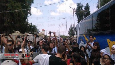 بالفيديو والصور.. أعضاء قافلة