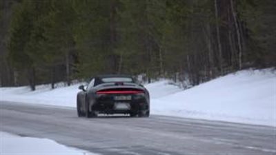 «بورش» تجري تعديلات بمحركات سيارتها لرفع نسب المبيعات (فيديو)