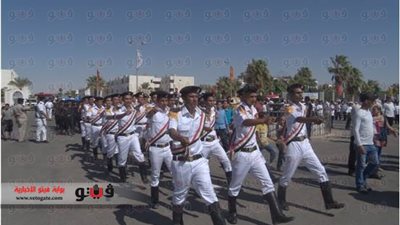 بالفيديو الصور.. الموسيقى العسكرية تشارك أهالي سيناء احتفالات أكتوبر