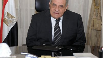 « محلب» يفوض وزير التخطيط برسم السياسات العامة للمتابعة