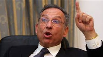 إحالة اتهام ممدوح حمزة بسب 