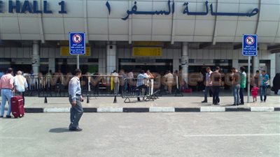 وفاة راكب مصري قادم من الكويت قبل هبوط الطائرة بمطار القاهرة
