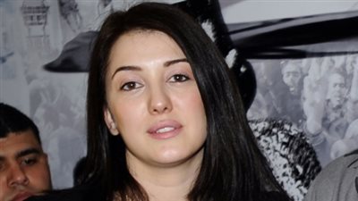 كندة علوش تواصل تصوير 