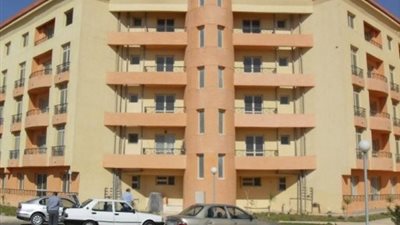 الإسكان والكهرباء تحديات تواجه رئيس «برج العرب» الجديد