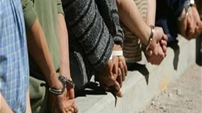 القبض على 10 أشخاص بتهمة قتل شاب في قنا