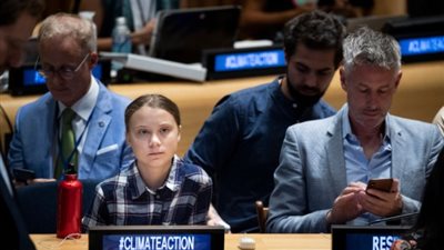 الناشطة السويدية للمناخ جريتا ثونبرج تفوز بجائزة 