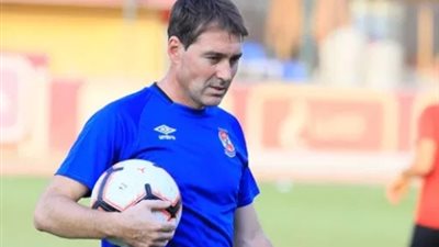 جلسة تنسيقية بين فايلر وجهازه المعاون في الأهلي