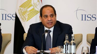 السيسي يبحث جذب استثمارات رئيس شركة تويوتا اليابانية