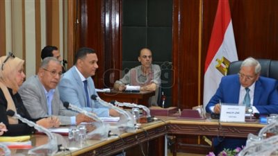 محافظ الدقهلية يلتقي مع مجلس إدارة المصرف المتحد (صور)