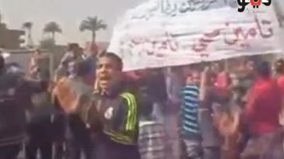 بالفيديو.. الأمن يفشل فى فض تظاهرات عمال «سكر» الحوامدية