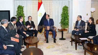السيسي يستعرض مع رئيسي «ميتسوبيشي وتويوتا» مشروعات التنمية في مصر
