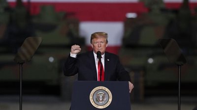 كاتب إسرائيلي: ترامب يدرك أهمية استقرار مصر وخطورة جماعة الإخوان