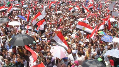 خبراء مفرقعات لتأمين أبوقرقاص استعدادًا للاحتفال بنصر أكتوبر