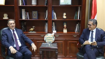 وزير الآثار يبحث مع سفير ألمانيا بالقاهرة سبل التعاون بين البلدين