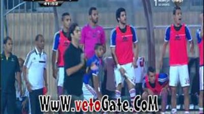 بالفيديو.. شاهد انفعالات أحمد حسام ميدو بسبب ضياع فرص الزمالك