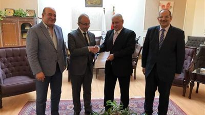 عبد المنعم أبو شرخ عميدا لـ