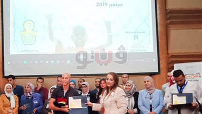 أبطال من ذهب يروون قصص شفائهم من السرطان (صور)